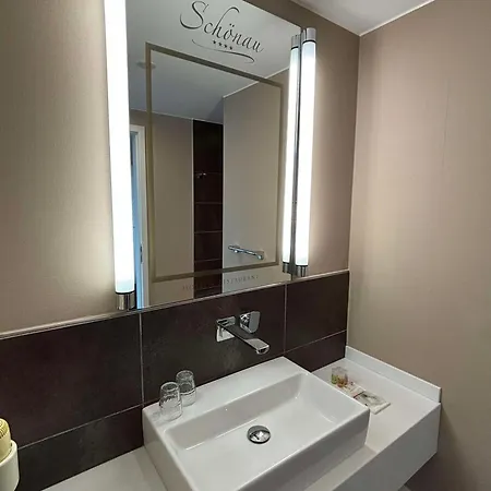 & Restaurant Schoenau