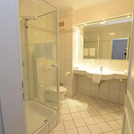 & Restaurant Schoenau Szálloda Peine