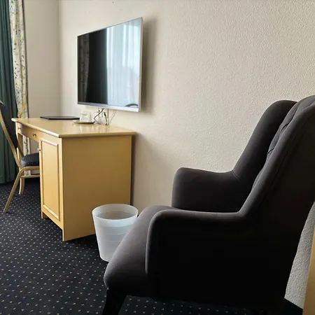 & Restaurant Schoenau