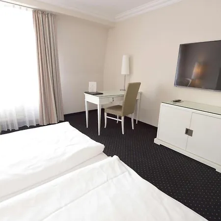 & Restaurant Schoenau Hotel Peine