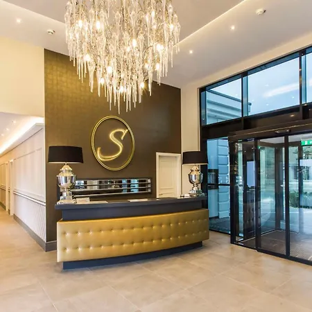 & Restaurant Schoenau Peine