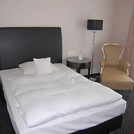Hotel & Restaurant Schoenau Peine