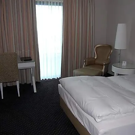 & Restaurant Schoenau Hotel Peine