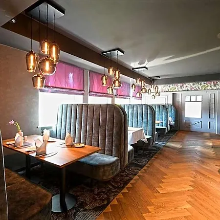 & Restaurant Schoenau Hotel Peine