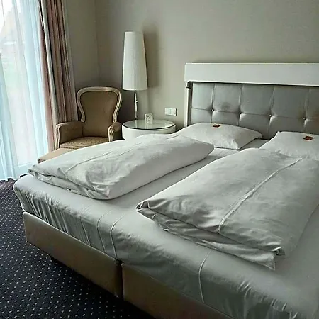& Restaurant Schoenau Hotel Peine