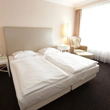 Hotel & Restaurant Schoenau