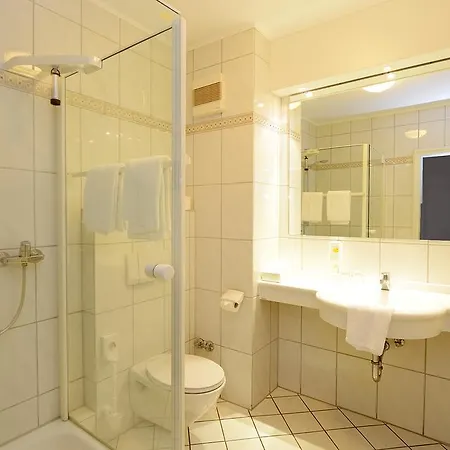 Otel & Restaurant Schoenau Peine